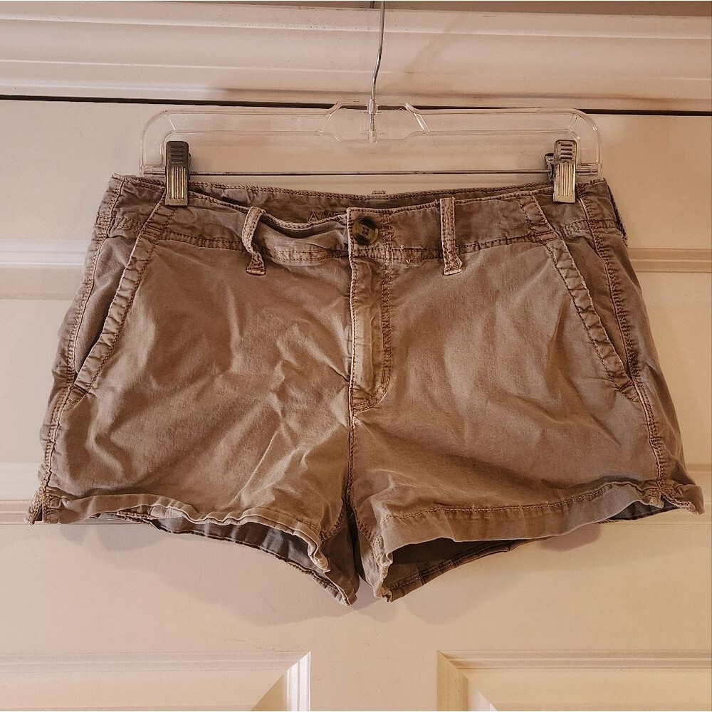 American Eagle Outfitters Tan Women Shorts